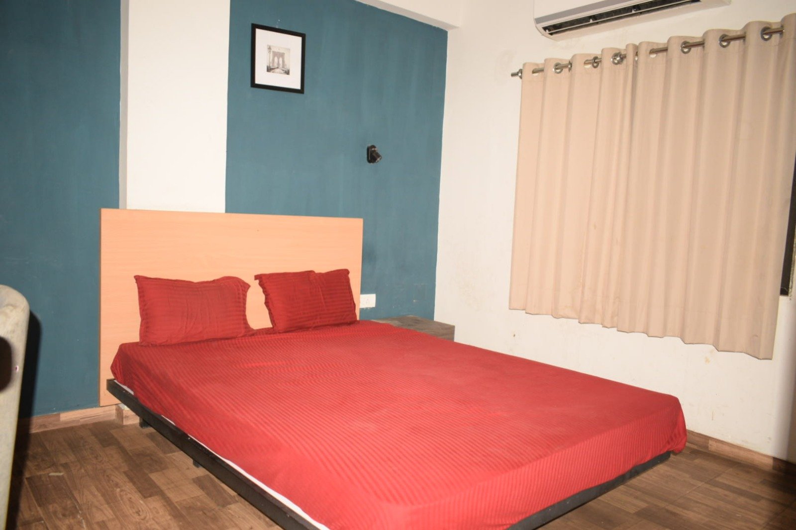 yash house pg - ahmedabad (7)